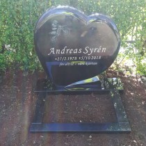 Gravsten Hjärta 212 Black