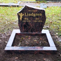 Gravsten PG 88 + blomist 70x50