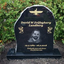 Gravsten PG 13  Rose